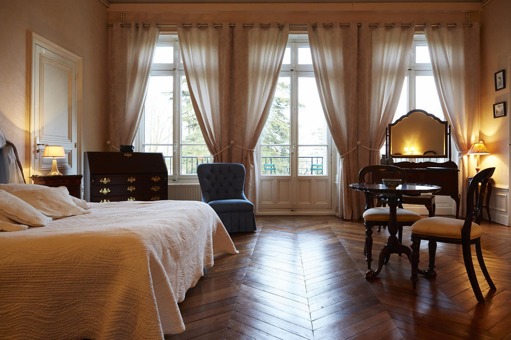 Chambres Au Chateau - Le Clos Des Tourelles Sennecey-le-Grand Rum bild