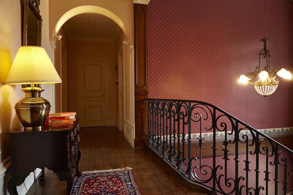 Chambres Au Chateau - Le Clos Des Tourelles Sennecey-le-Grand Exteriör bild